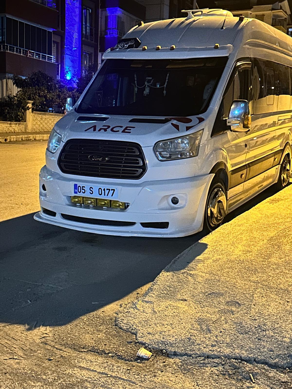 Ford Transit Gece